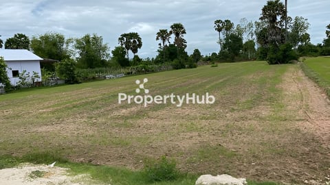 ដីលក់បន្ទាន់ កណ្តាលស្ទឹង ជិតទន្លេបាទី