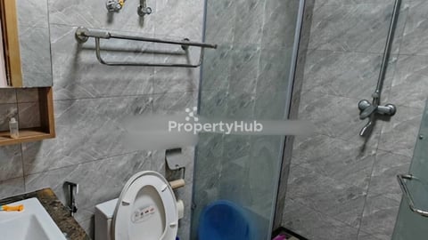 Studio room for rent at Riverside