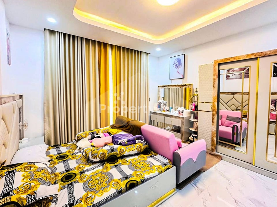 រូបភាពអចលនទ្រព្យទី 2