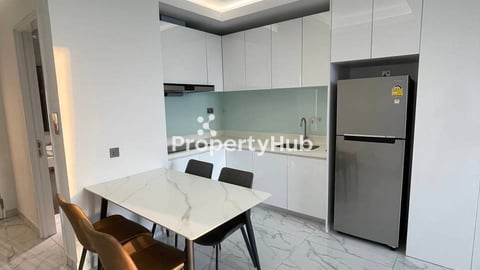High Floor 2 Bedroom Condo for Sale in BKK1