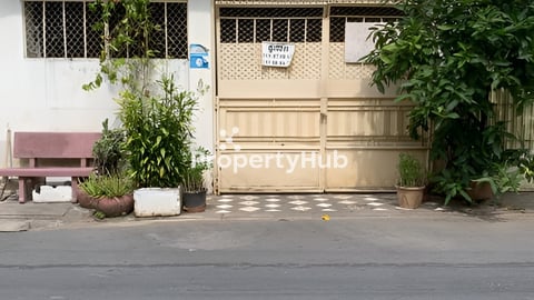 ផ្ទះ​ល្វែង បឹងត្របែក​​ ខណ្ឌ​ចំការមន