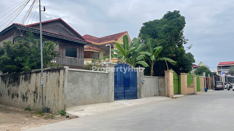 ដីនិងផ្ទះសម្រាប់លក់ នៅសង្កាត់បឹងទំពុន 500m ពីវត្តសន្សំកុសល់