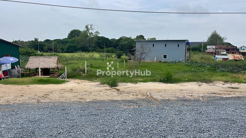 ដីលក់លើផ្លូវ80m ជិតព្រលានយន្តហោះថ្មី