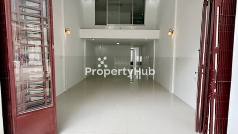 ផ្ទះជួល300$ នៅជិតផ្សាចាក់អង្រែក្រោម