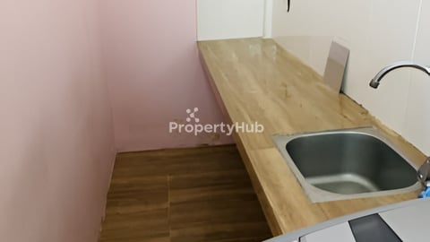 បន្ទប់​ជួល​