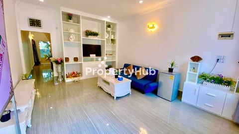 ផ្ទះថ្មីច្រឺងដាក់លក់បន្ទាន់