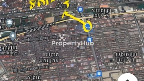 ផ្ទះលក់ជាន់ទី 2 និងទី 3 នៅលើផ្លូវម៉ៅសេទុងក្បែរផ្សារសាមគ្គី