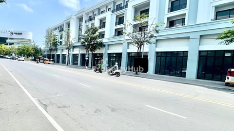 ✅Shophouse For Rent in Borey Chip Mong Land Mark 271