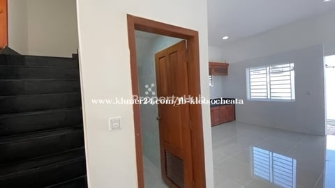 ពិភពថ្មីគួរស្រូវ២ លក់បន្ទាន់