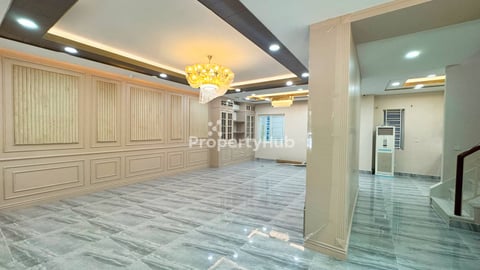 Villa for sale (below market)