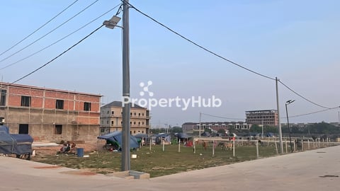 ដីលក់ក្រុងបាវិត