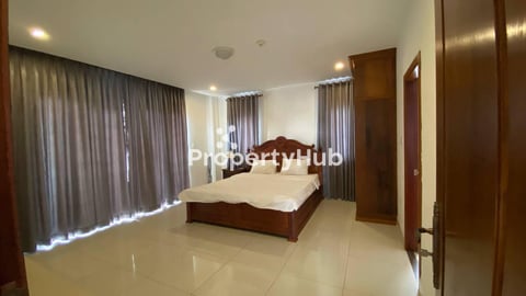  4 Bedroom Penthouse in Khan 7 Makara available for Rent