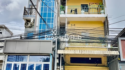 ផ្ទះអាជីកម្មសំរាប់ជួល / Shop house 800$ ចចា