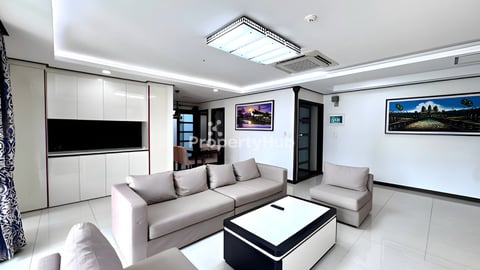 𝐅𝐨𝐫 𝐑𝐞𝐧𝐭: 3-Bedroom Apartment – BKK1