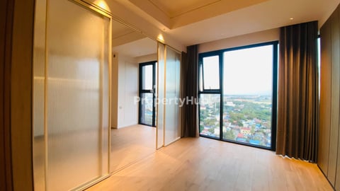 Top 1Bed with best River view - Special Offer !