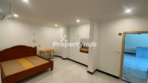 អាគារសម្រាប់លក់នៅជាប់ព្រំដែនថៃ ខេត្តប៉ៃលិន