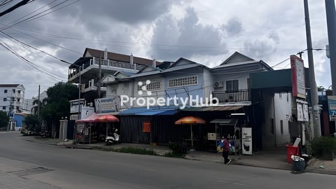 🏡 ដីនិងផ្ទះសម្រាប់លក់ - ជាប់របងផ្ទះឯកឧត្ដម ជា សុផារ៉ា