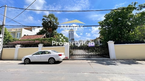 ដីលក់រាងស្មើជ្រុង