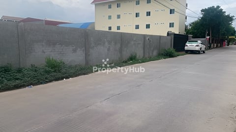 ដីលក់បន្ទាន់ ក្រោយផ្សារបឹងបៃតង