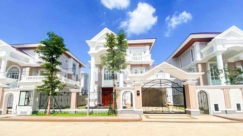📣 Prince villa for rent  in Borey Pheng Huoth Beoungsnor