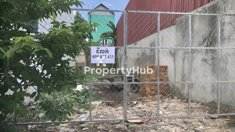 ដីលក់ប្រញាប់ខ្លាំង  នៅព្រែកប្រា ច្បារអំពៅ