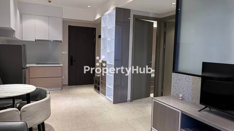 2BR Condo for rent at Time Square 3