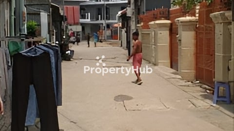 ដីលក់បន្ទាន់ក្នុងក្រុងប្លង់រឹងផ្ទេកម្មសិទ្ធ