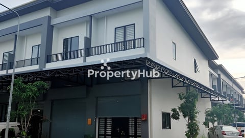 ផ្ទះល្វែងកែង​ អាជីវកម្មជួល  Shop House B នៅក្នុងបុរី ជីបម៉ុងលែនរីច Land Riche