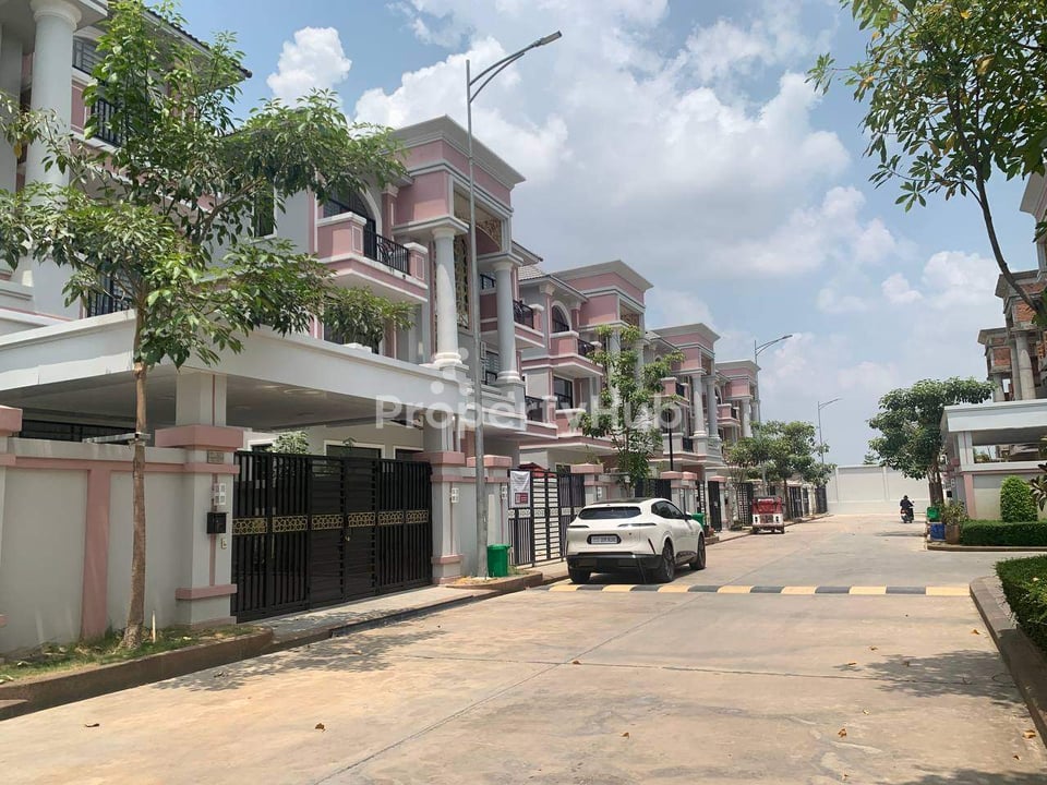 រូបភាពអចលនទ្រព្យទី 2