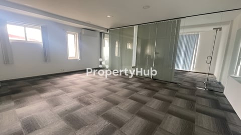 ការិយាល័យជួលទំហំ77 មែត្រការ៉េ នៅដូនពេញ​​ Office Space for rent at Doun Penh  (OF