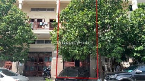 🏡 ផ្ទះលក់ — ជិតព្រលានយន្តហោះពោធិ៍ចិនតុង ភ្នំពេញ 
