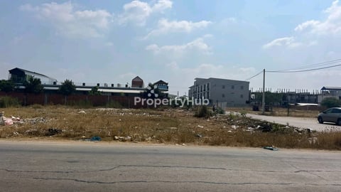 ដីអាជីវកម្មកែងជាប់បុរីពិភពថ្មីឈូកវ៉ា1