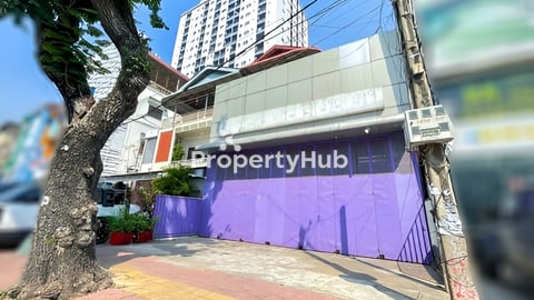 Commercial house for rent in Boeng Kengkang