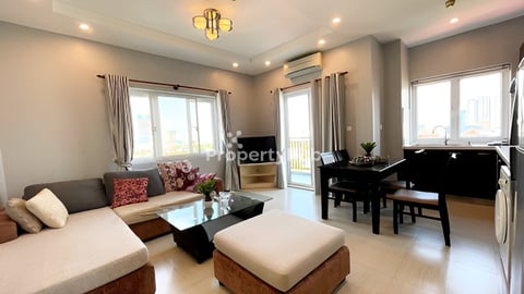 1 bedroom apartment near toul tom pung area 350$/month