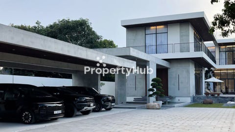 Private Villa with Swimming Pool for Sale in Prek Eng District
