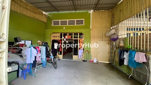 ផ្ទះលក់បន្ទាន់急售房屋ជិតផ្សារតាខ្មៅថ្មី អ៊ីអន៣ ស្ពានព្រែកប្រា