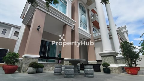 Queen Villa for Rent in Borey PengHouth Beong Snor