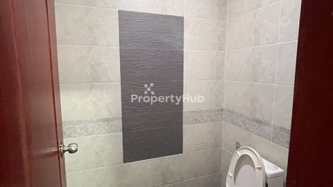 Location close to Olympic mall city 2 bedroom 450$ per month Size : 88sqm