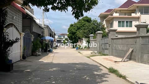 ផ្ទះលក់បន្ទាន់ខ្លាំងជិតផ្សារតាំងក្រសាំង