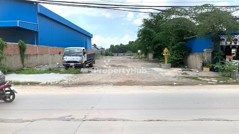 ដីលក់បន្ទាន់ លើផ្លូវចំការដូង ជិតស្រាបៀកម្ពុជា