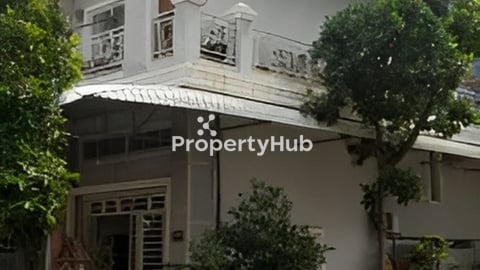 ផ្ទះល្វែង (ផ្ទះកែង) តុបតែងដោយគ្រឿងឈើ សម្រាប់លក់ តម្លៃពិសេស