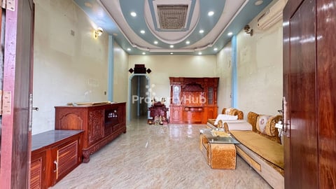 House for rent (good for living)