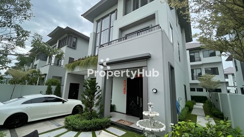 Queen Villa for Rent in Borey Chip Mong Landmark 60m