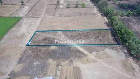 Land for Sale near Techo International Airport at 1933 sqm