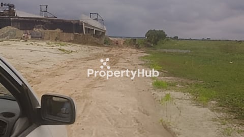 មានលក់ដីនៅភូមិស្វាយរលំ៤ ក្រុងតាខ្មៅ ខេត្តកណ្តាល