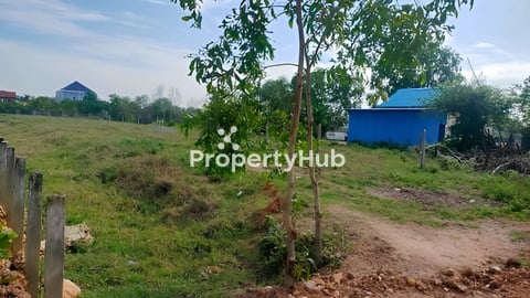 ដីជិតផ្សារសំរ៉ោងយ៉ោង ស្រុកបាទី