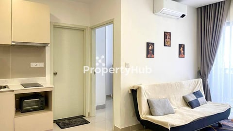 2-BR Condo for rent at Parkland TK