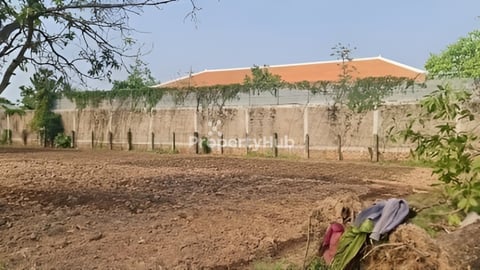 ដីលំនៅឋាន ភូមិរបោះអង្កាញ់ ព្រែកឯង សម្រាប់លក់