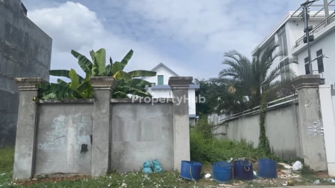 ដីសំរាប់លក់នៅក្បែរបុរីពិភពថ្មីផ្សារឈូកមាស