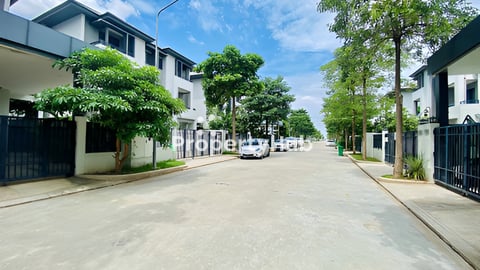 🏘 វីឡាភ្លោះ (Twin Villa) ក្នុងបុរី ជីបម៉ុង60ម ខណ្ឌដង្កោ ត្រូវការលក់បន្ទាន់ខ្លាំ